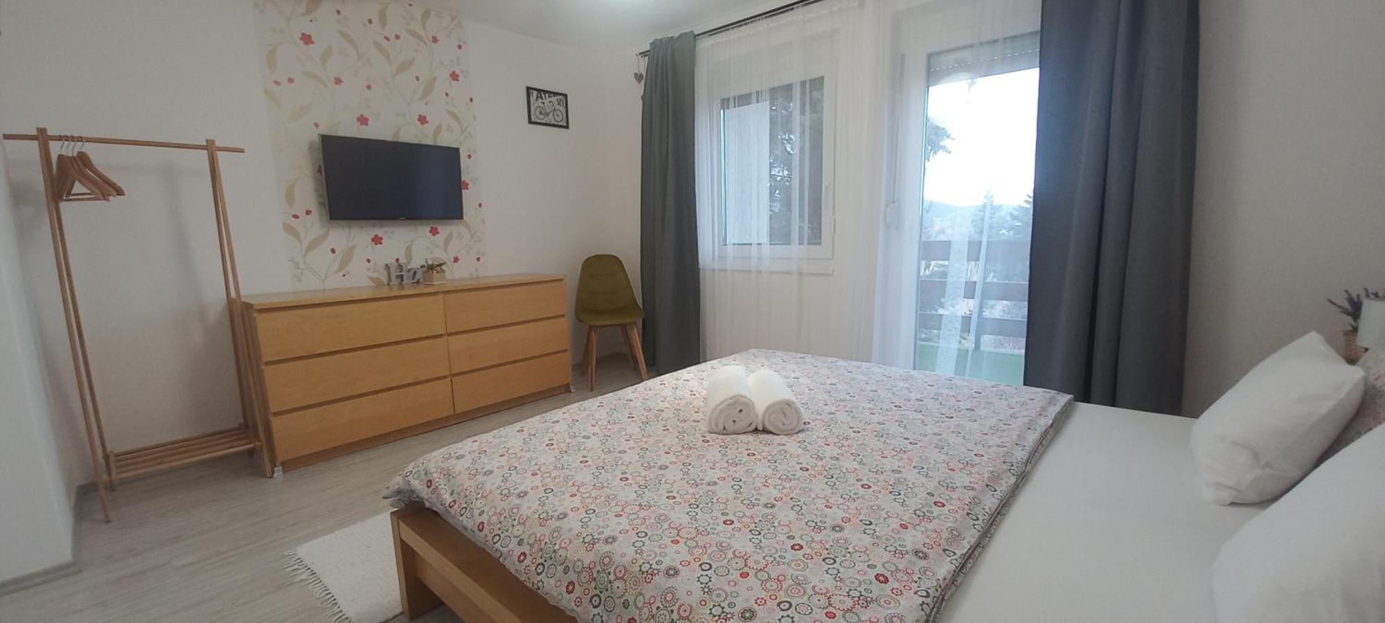Apartment A Bringas 2 *